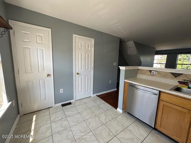 Building Photo - 26 Giera Ct