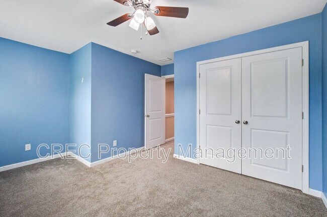 Building Photo - 202 Center Hill Ct