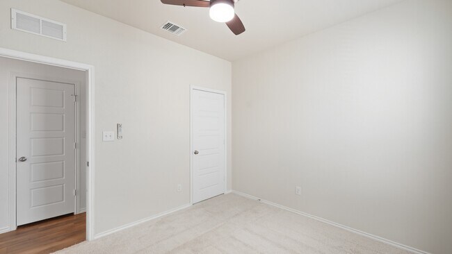 Building Photo - 741 Heartseed Ave