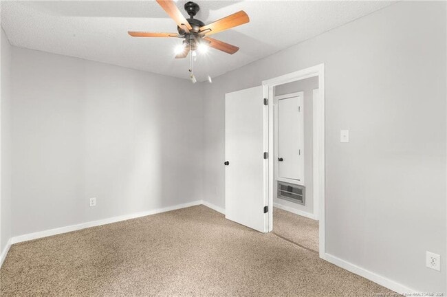 Building Photo - 5725 Waterwood Dr