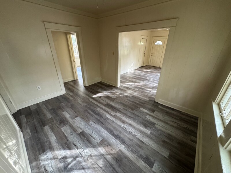 Building Photo - 4559 Clayton Dr