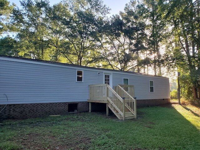 Building Photo - 515 Swinson Rd
