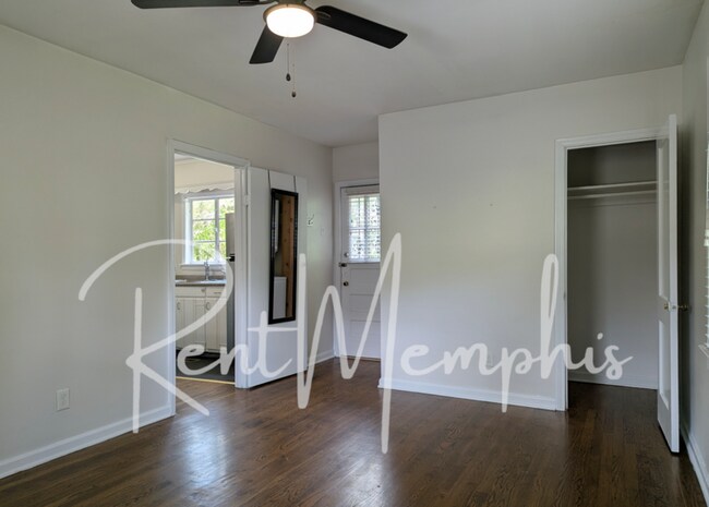 Building Photo - 72 S Larchmont Dr