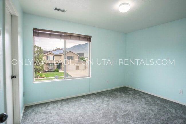 Building Photo - 1787 W 550 N