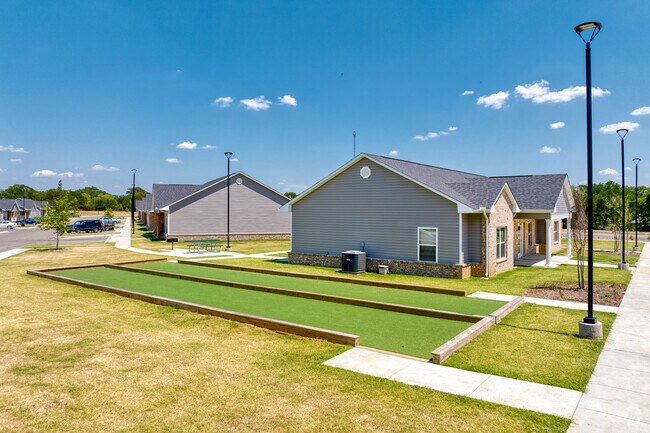 Bocce Courts and Picnic Area - Gatesville Trails