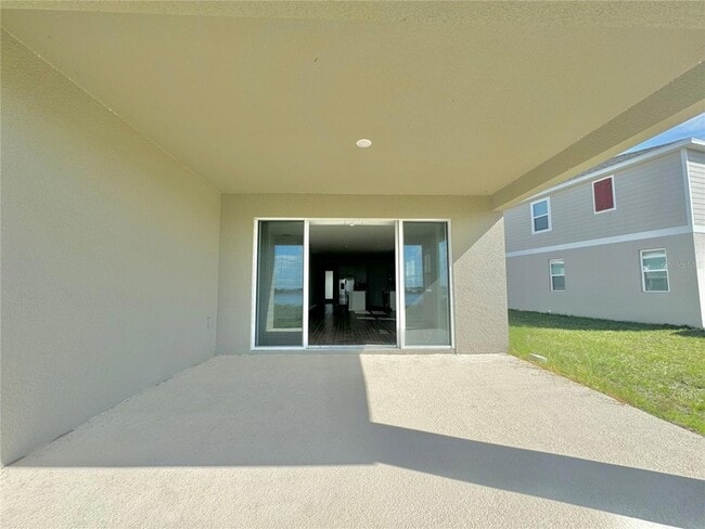 Building Photo - 824 Griffon Ave