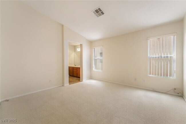 Building Photo - 5001 Light Springs Ave