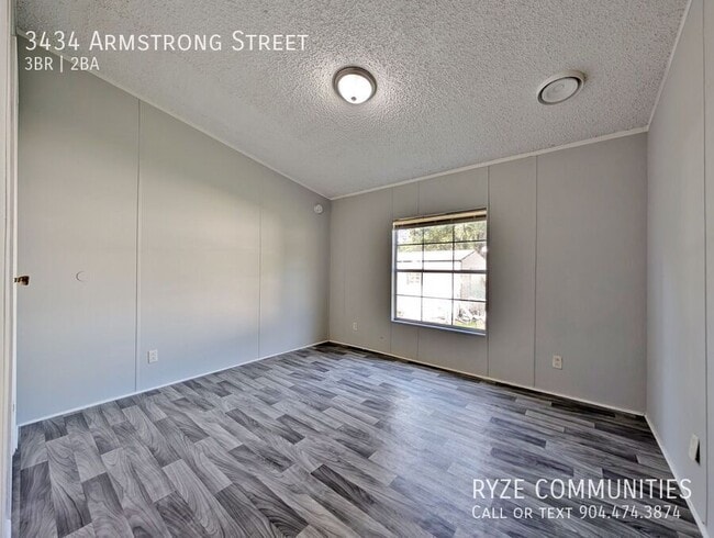 Building Photo - 3434 Armstrong St