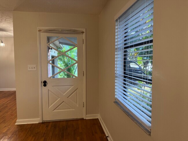 Building Photo - 5900 N Courtenay Pkwy