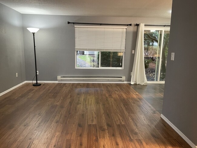 Building Photo - 19853 25th Ave NE