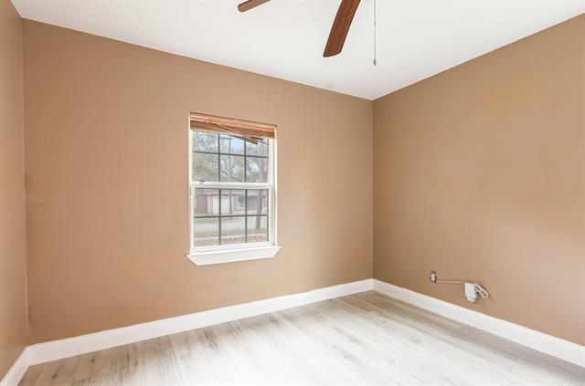 Building Photo - 517 Thompson St