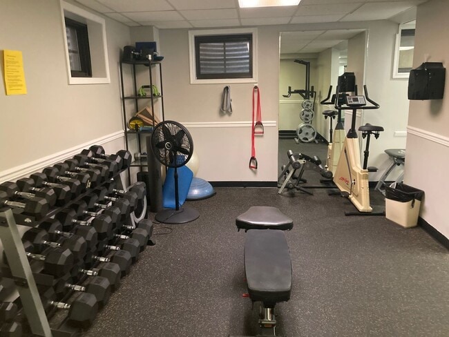 Building Photo - Fantastic Studio in Adams Morgan - Utilities Included - Available Now!