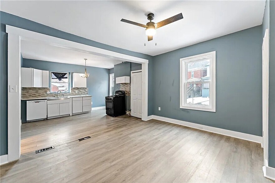 Building Photo - 317 Kearsarge St