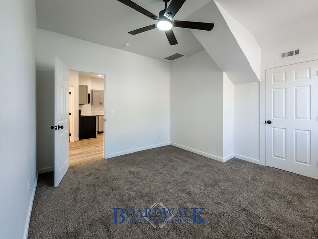 Building Photo - 3396 S 900 E