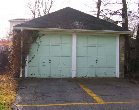 Building Photo - 16 Halifax St