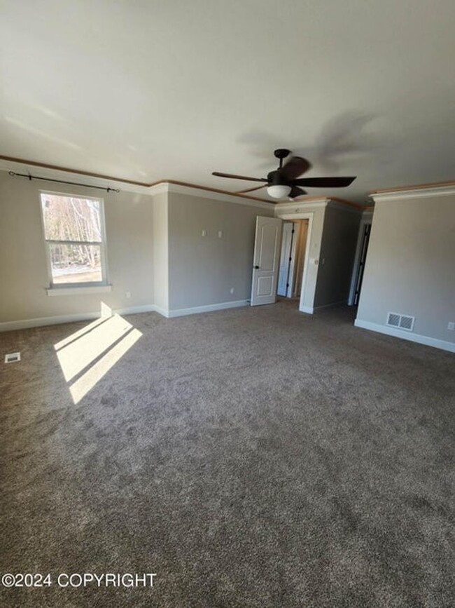 Building Photo - 6585 Beverly Hills Cir