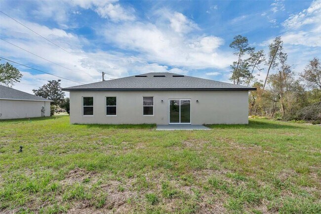 Building Photo - 2211 SW 153rd Pl Rd