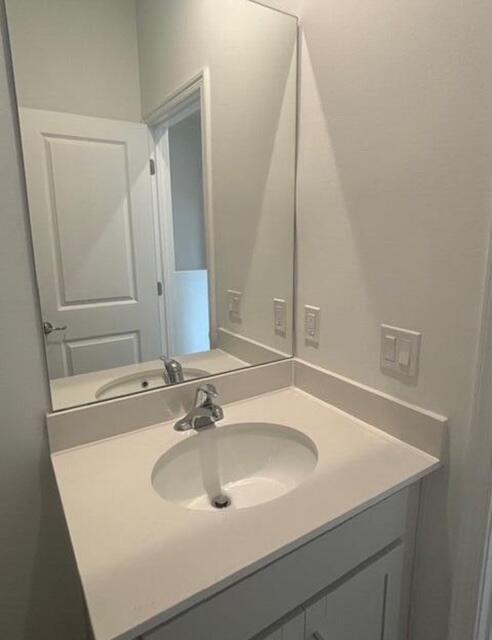 Building Photo - 14043 SW Thorens Dr