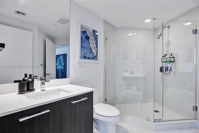 Building Photo - 45 SW 9th St