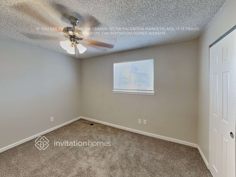 Building Photo - 2821 S Argonne St