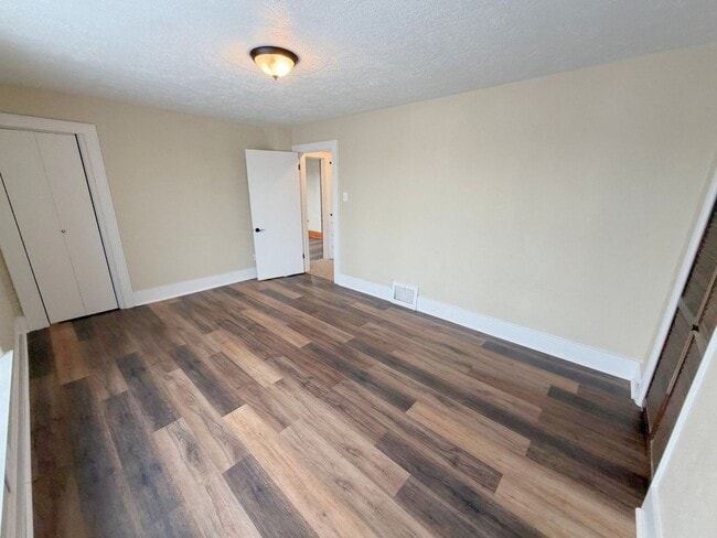 Building Photo - Single Family Home on Marland Heights for Rent