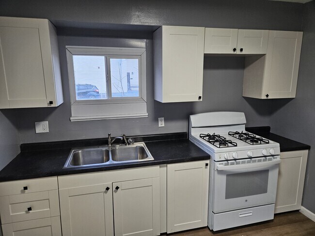 Building Photo - 7305 Carson Ave