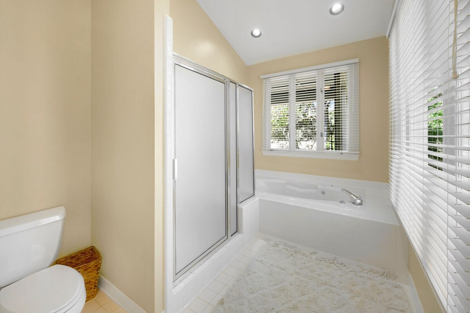 Building Photo - 125 Brandon Way