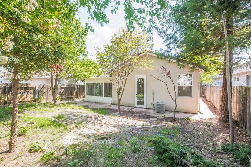 Building Photo - 1564 Union Square Rd