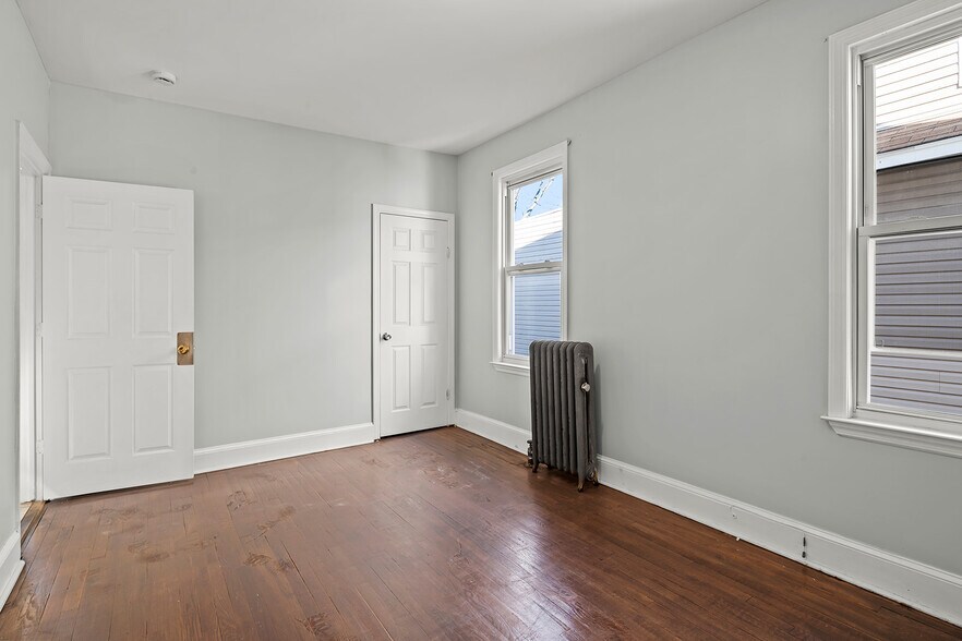 Building Photo - 69 Cedar Ave