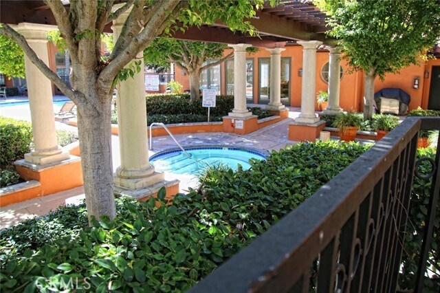 Building Photo - 105 Bay Hill Dr