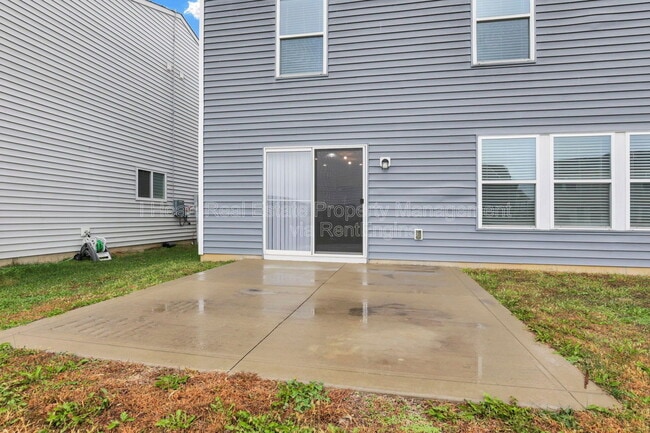 Building Photo - 7449 Sugarbark Dr