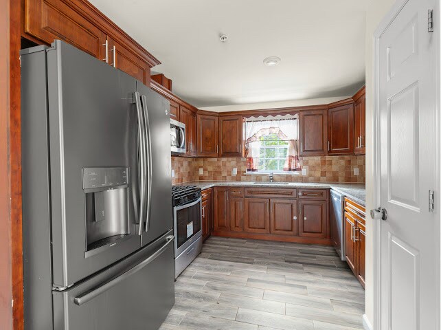 Building Photo - 682 S 19th St