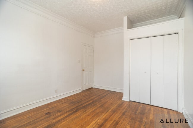 Building Photo - 7250 S Yale Ave