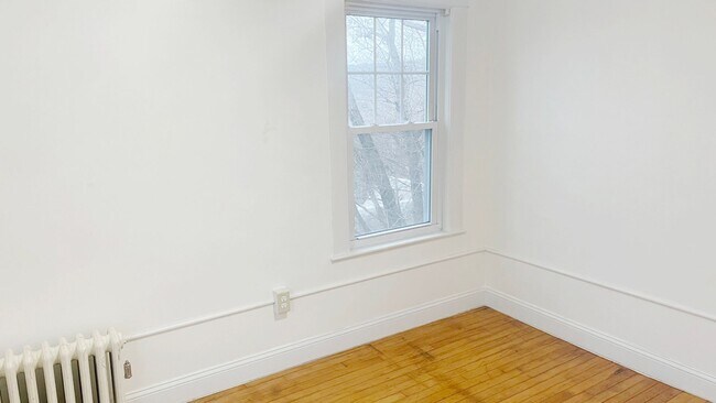 Building Photo - 73-75 Wallingford Ave