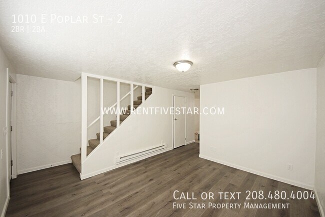 Building Photo - 1010 E Poplar St