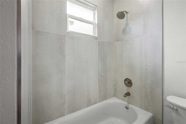 Building Photo - 2203 N Blvd