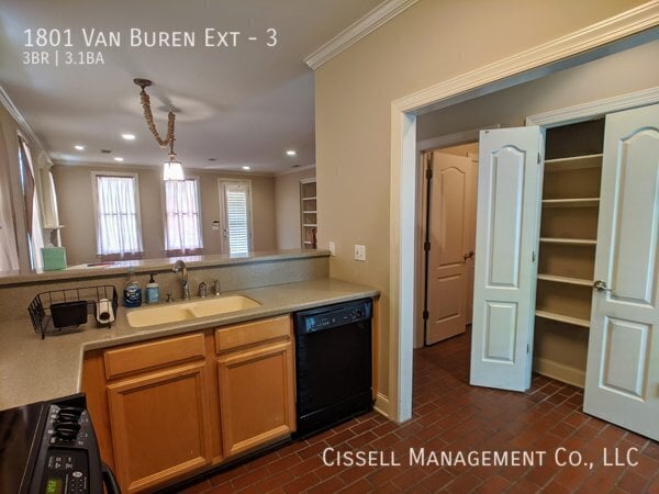 Building Photo - 1801 Van Buren Ext