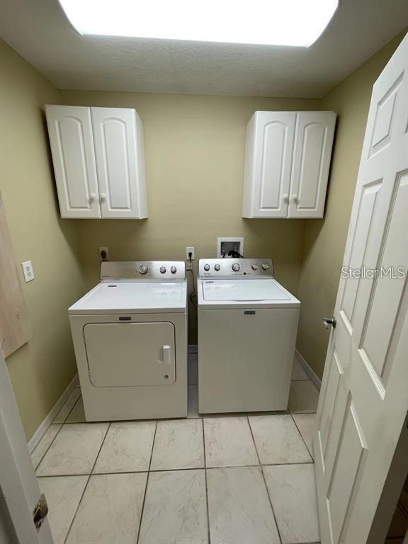 Building Photo - 494 Lake of the Woods Dr
