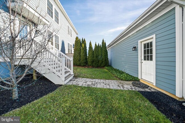 Building Photo - 519 Wheelmen St