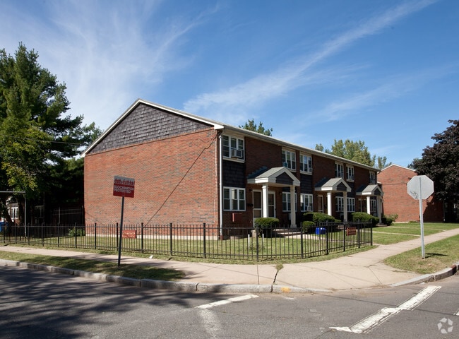 Primary Photo - Dart Gardens