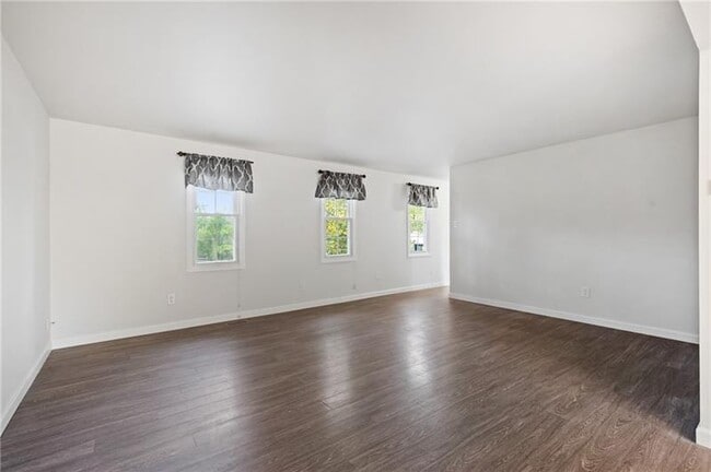 Building Photo - 2609 Fox Chase Ct