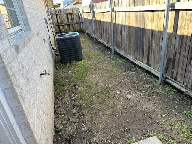 Building Photo - 717 W Bronze Dr