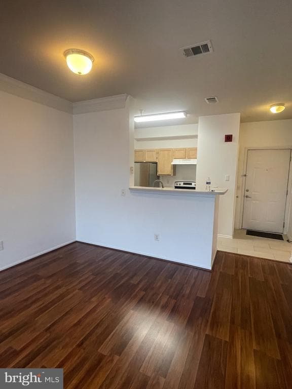 Building Photo - 1530 Spring Gate Dr.