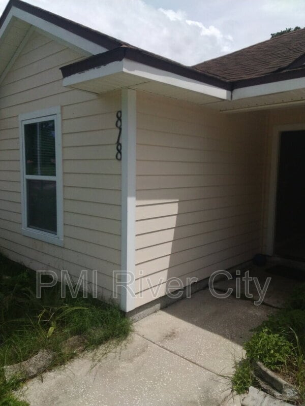 Building Photo - 818 Filmore Ln