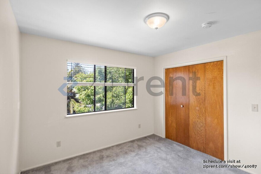 Building Photo - 3809 Buell St