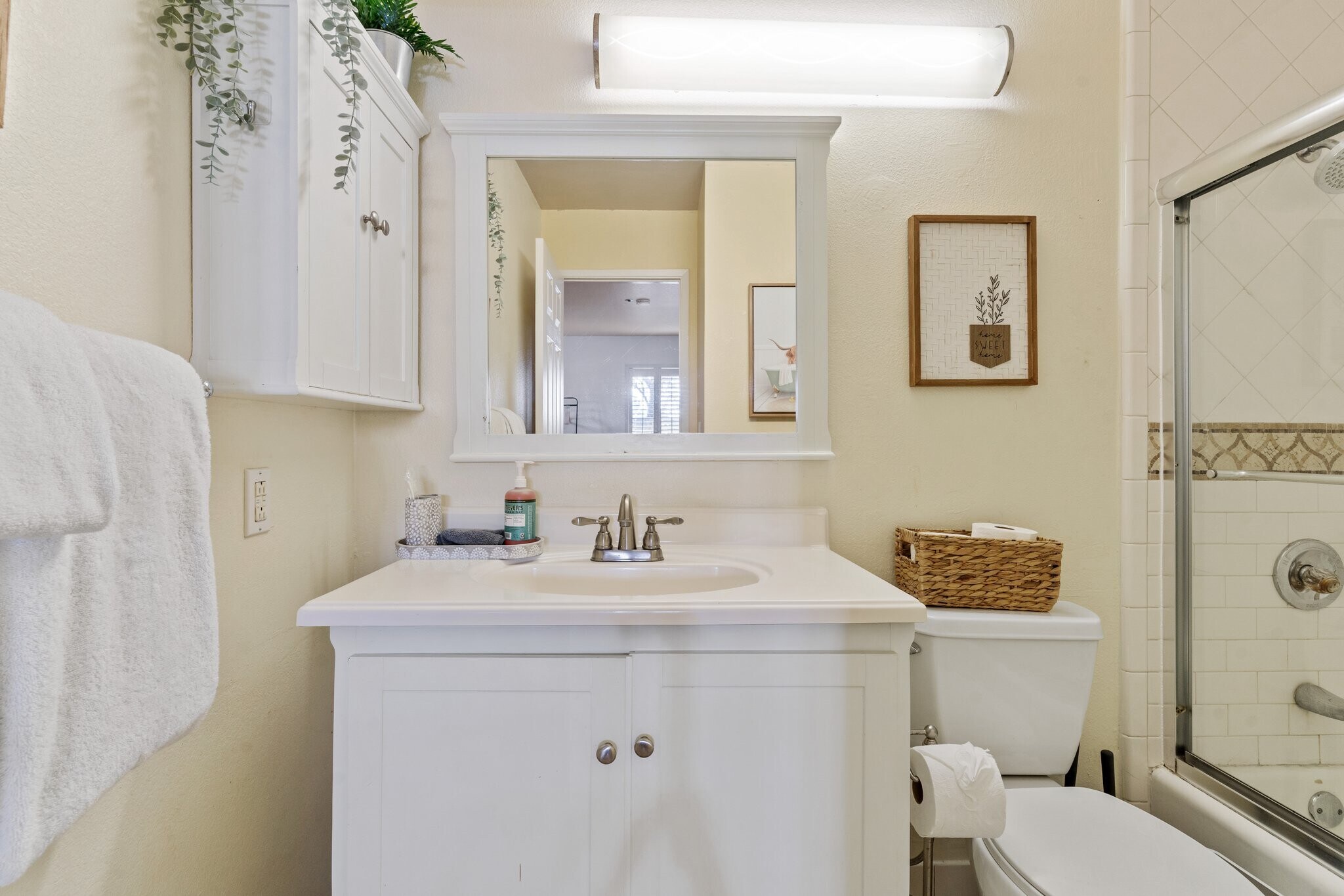 Master Bathroom - 34 Silva Ave