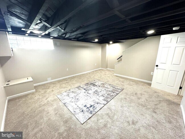 Building Photo - 8130 Loch Raven Blvd