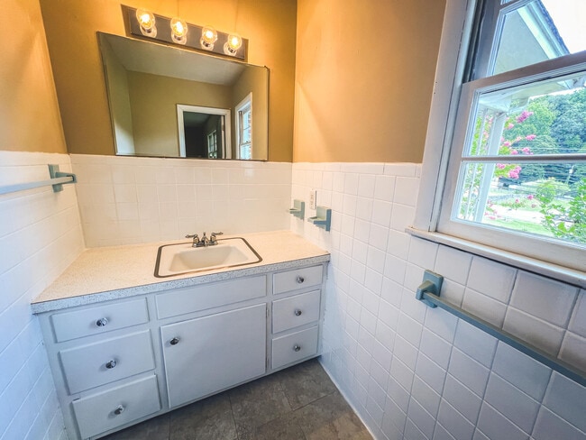 Building Photo - 539 TN-126