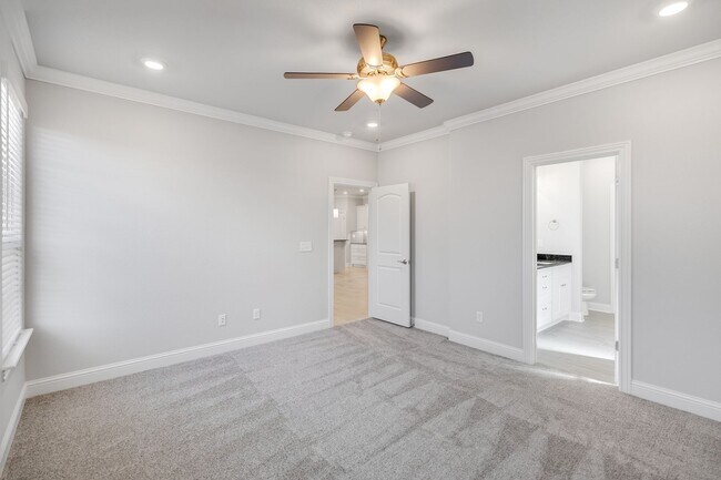 Building Photo - 500 Piper Ln