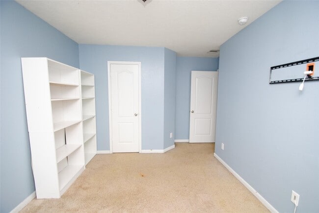 Building Photo - 18110 Rexine Ln